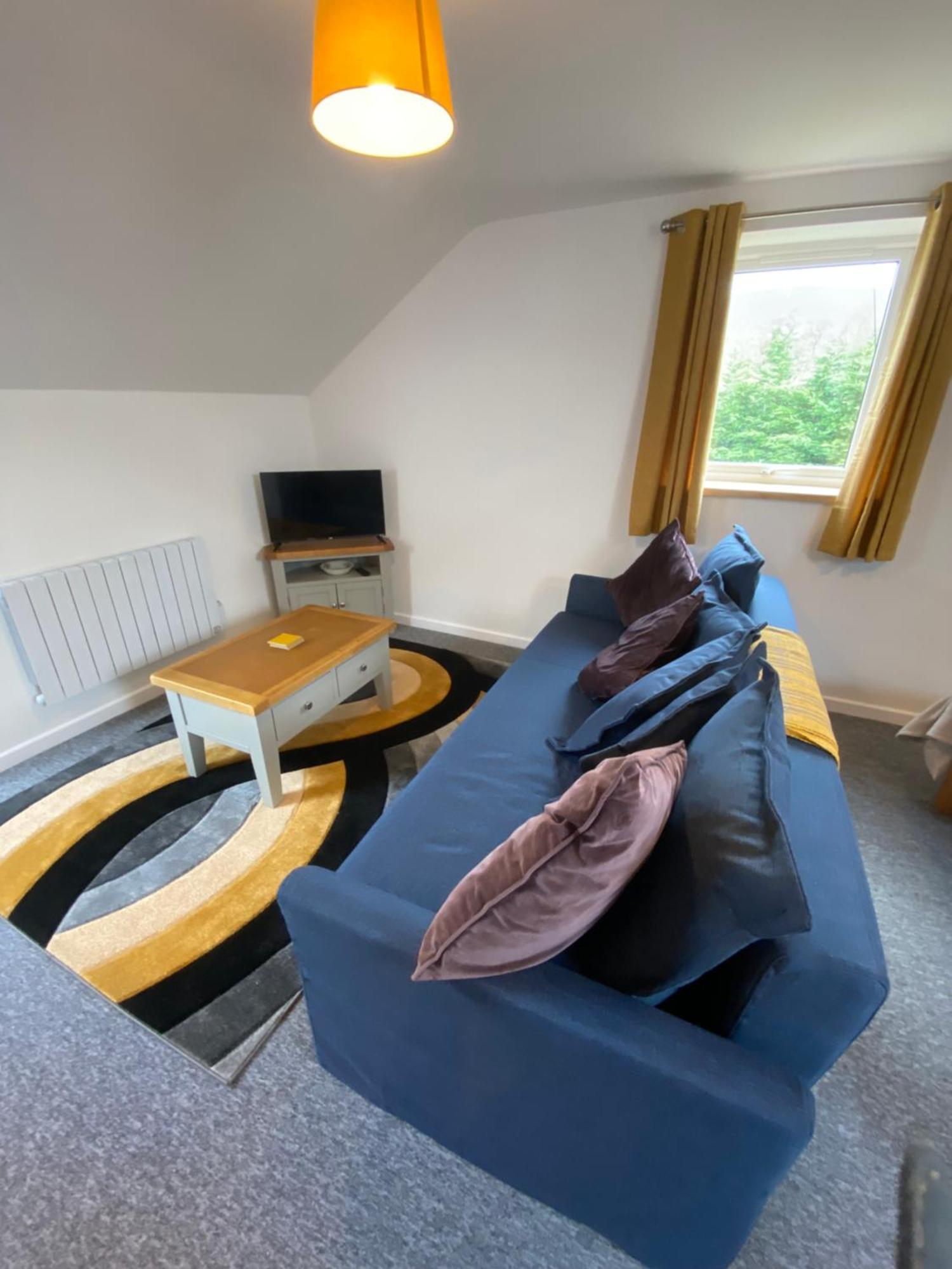 Modern Studio Apartment Set Beneath The Black Mountains A Stones Throw From The Offas Dyke Path Clodock Luaran gambar