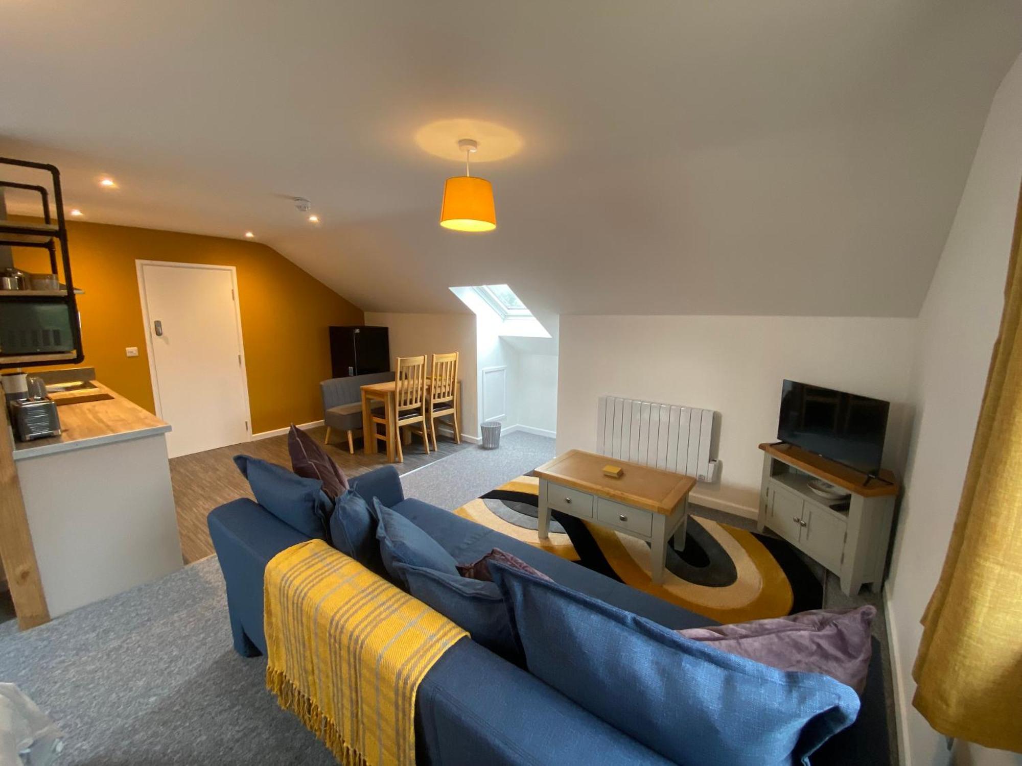 Modern Studio Apartment Set Beneath The Black Mountains A Stones Throw From The Offas Dyke Path Clodock Luaran gambar